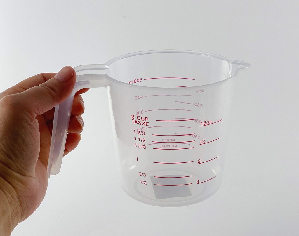 What is a Cup?

When you think of "mug," an image of your favorite coffee mug may come to mind. However, in the field of cooking and baking, special measuring cups are readily available.